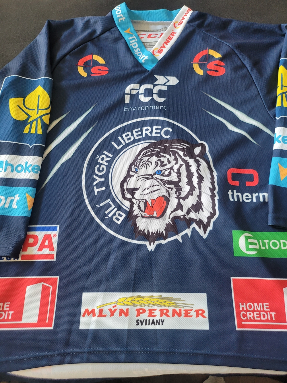 CCM Bili Tygri Liberec Hockey Jersey (Czech League)